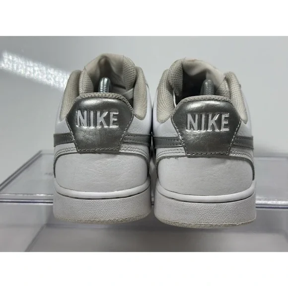 Nike Court Vision Low Top Women's Size 7.5 White Metallic Silver CD5434-111 - Picture 3 of 7